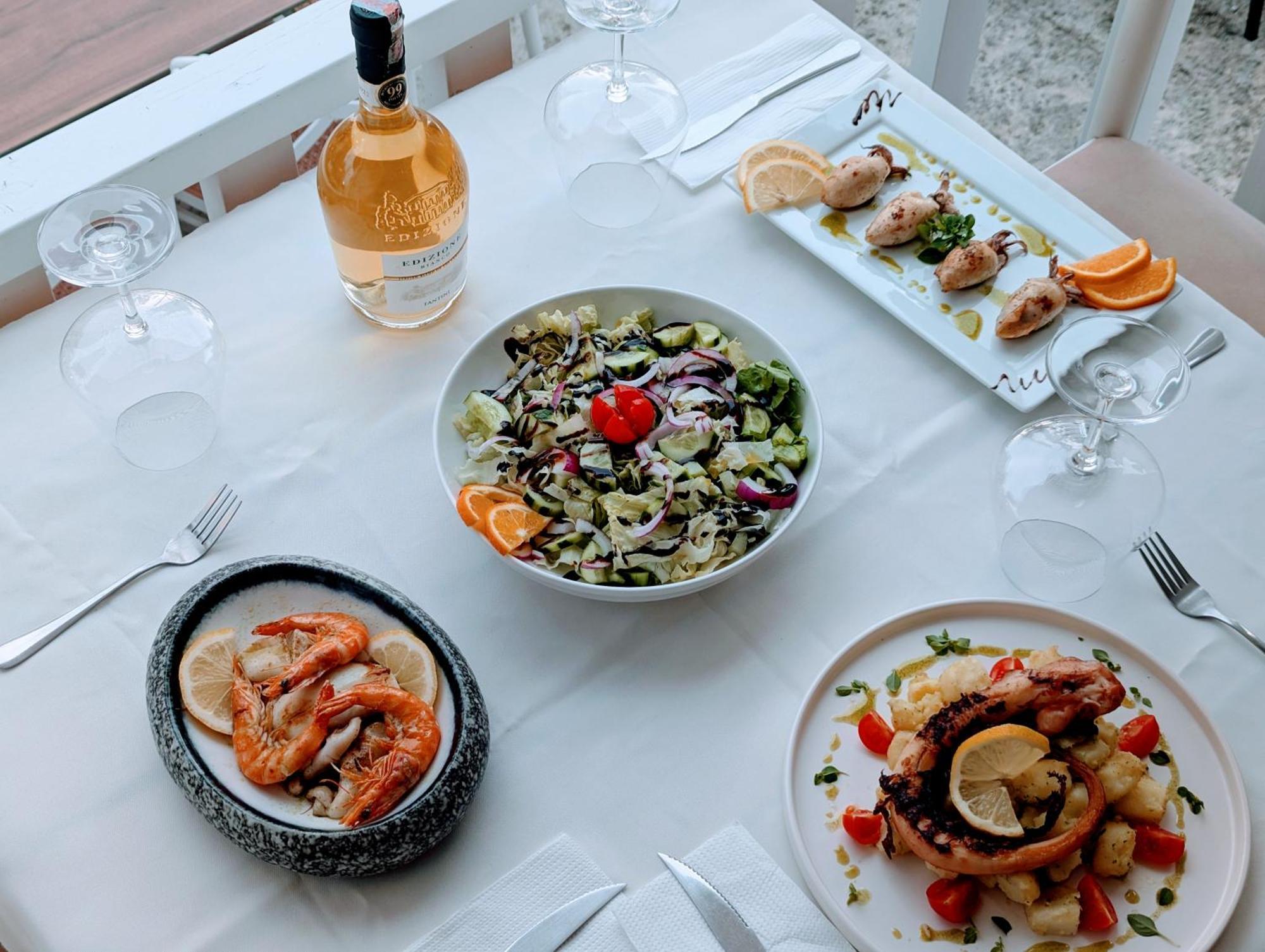 Hotell Fron Sarandë